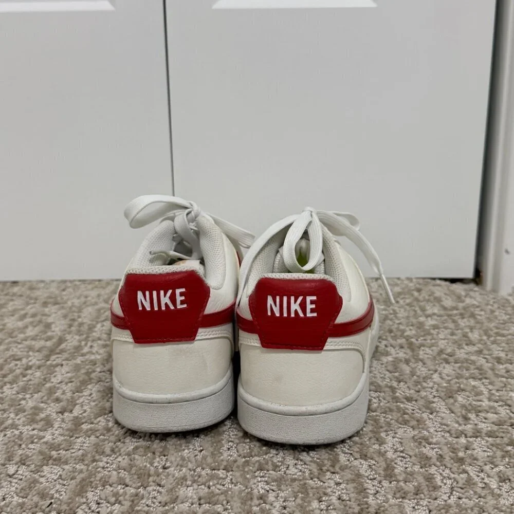 Nike Court Low Sneakers Women’s Size 10 White University Red Lace-Up Shoe